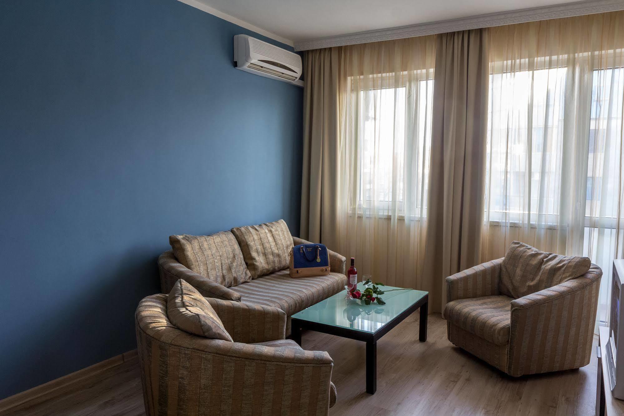Tevi Apartments Varna Esterno foto